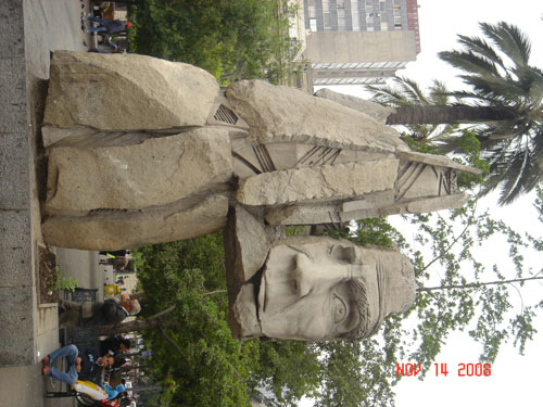 mapuche sculpture in plaza in santiago